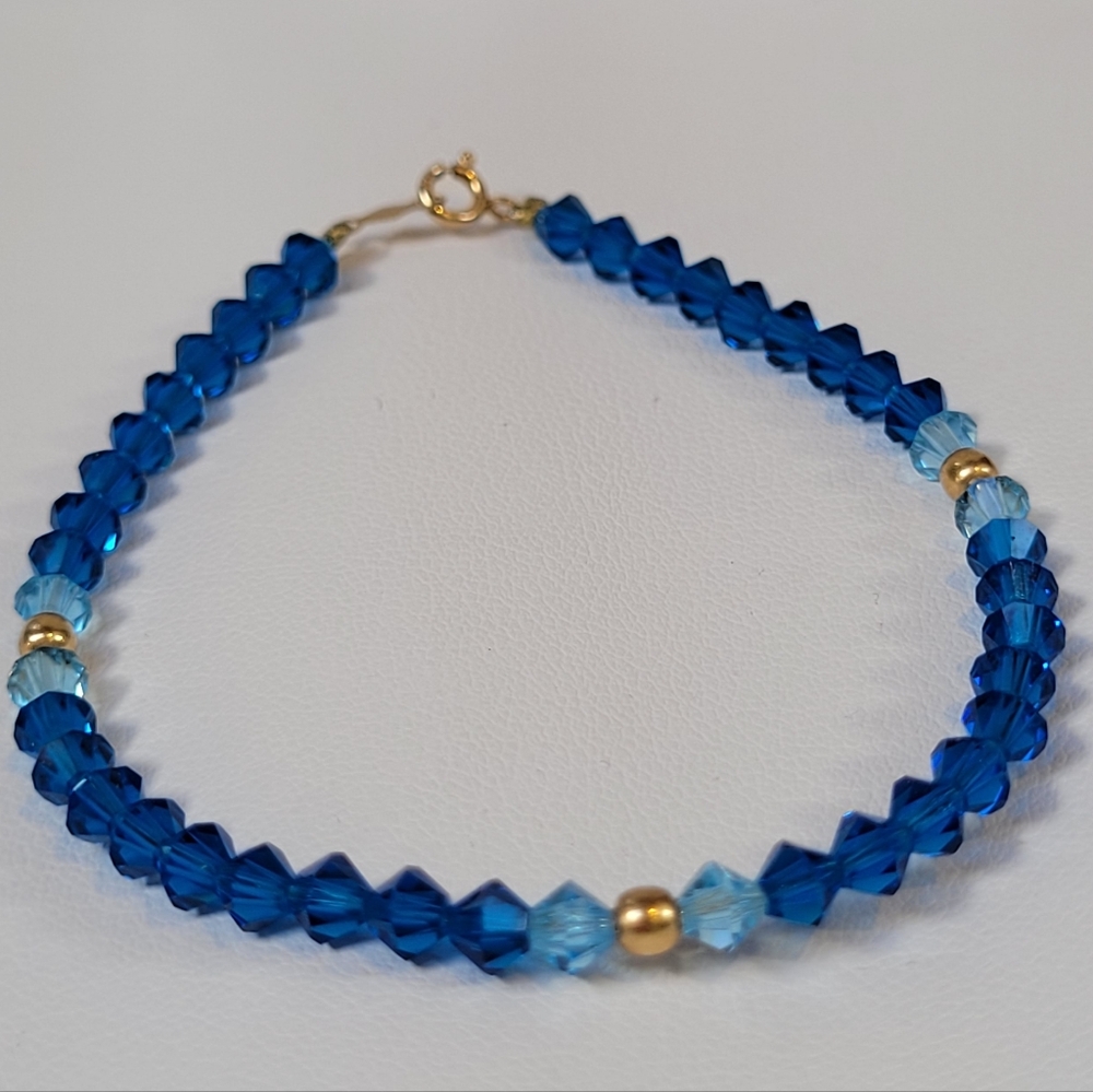 14k (stamped) Blue Crystal Beaded Bracelet, Approx 7" Length.